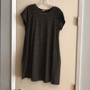 Striped T-shirt dress with pockets